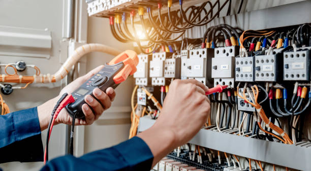 Best Local Electrician Companies  in Moscow, PA